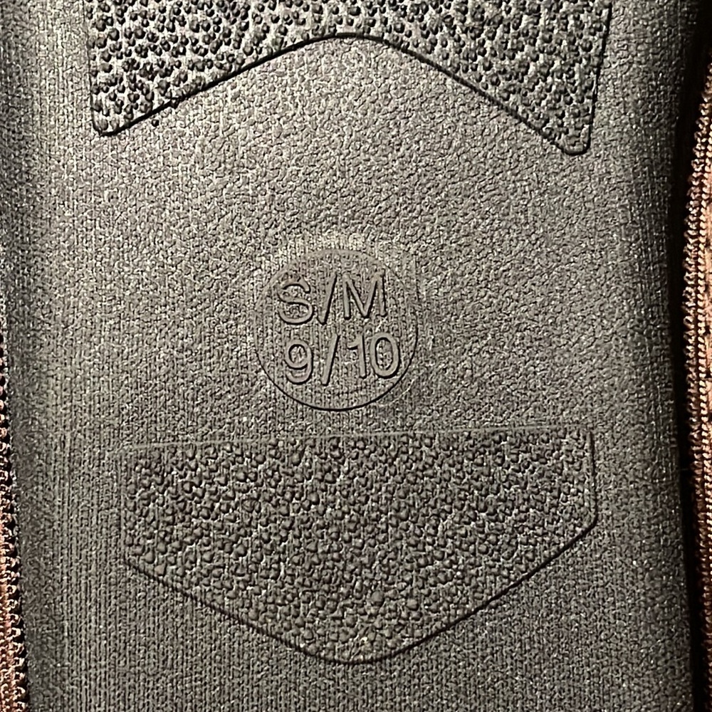Men's Realtree Pattern Slide On Slippers - Picture 6 of 11